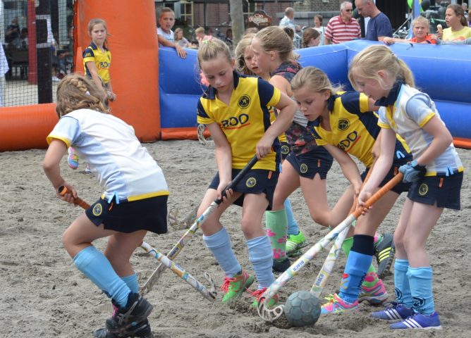 Beachhockey plein 11-6 a