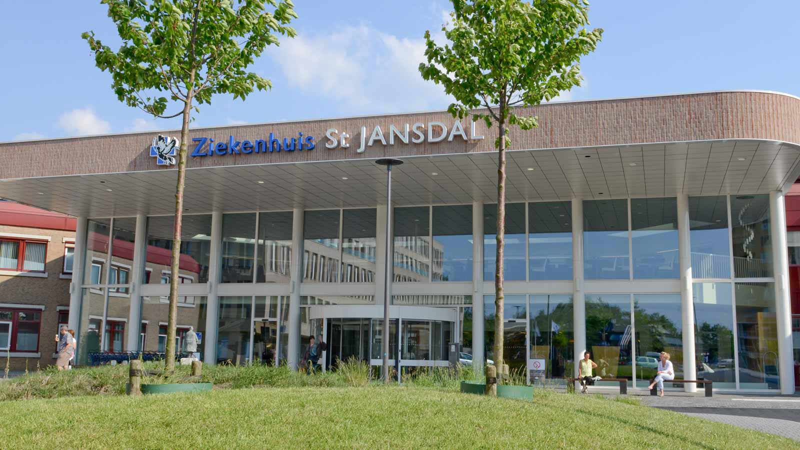 Jet de Nijs bij lancering boek over palliatieve zorg