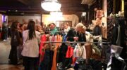 Drukke en hippe Vintage Markt in Nijkerkse Koetshuis