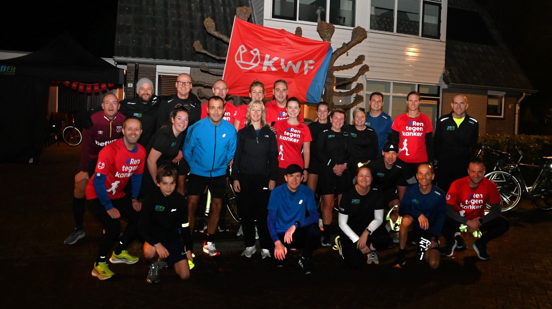 Loopgroep 2BFit Nijkerk rent sinds zaterdagmorgen 5.00 uur tegen kanker