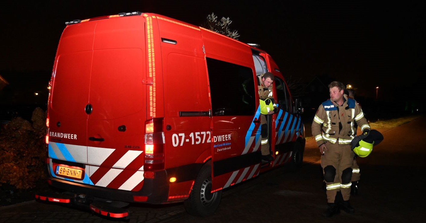 Brandweer in actie op Domstraat-West Holkerveen
