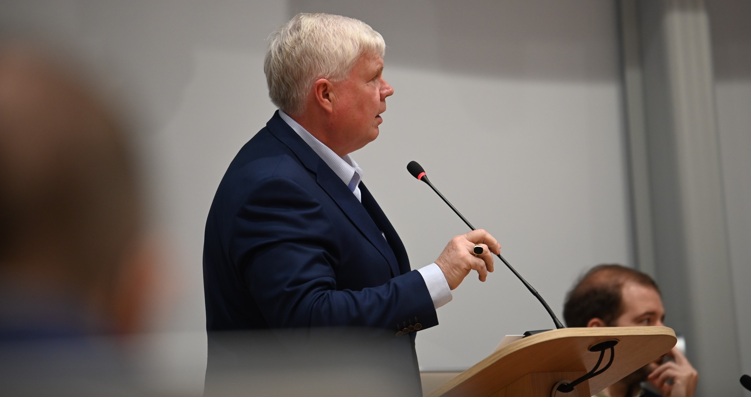 Geluidsscherm Koninginneweg Hoevelaken komt er pas als het sociaal veilig is