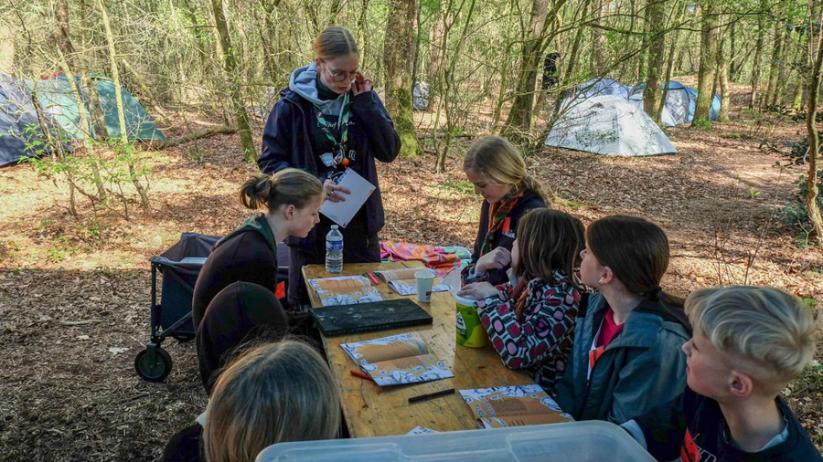 Niet-pluis-bijeenkomst voor vrijwilligers en geïnteresseerden