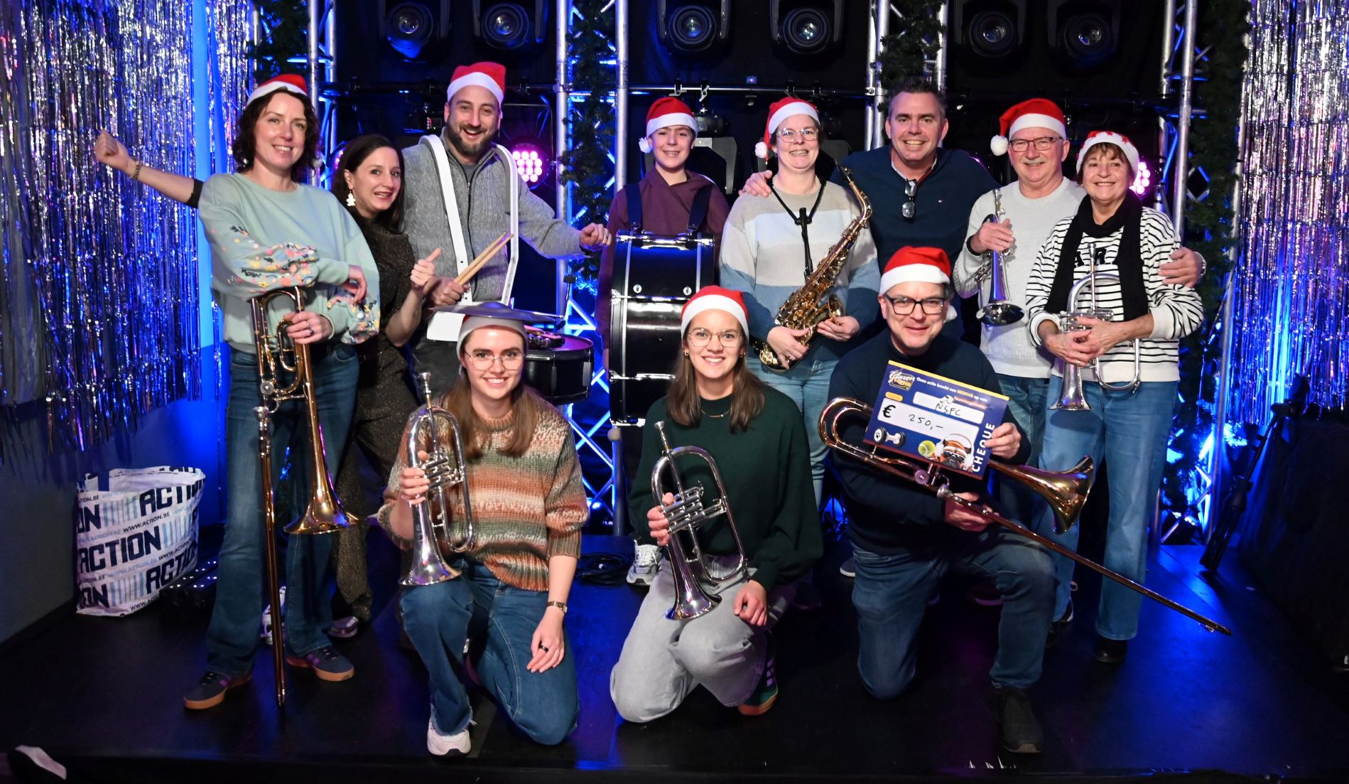 Nijkerkse fanfare haalt 250 euro op voor goede doel