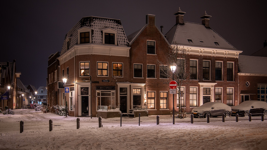 De schoonheid van verse sneeuw in Nijkerk vastgelegd