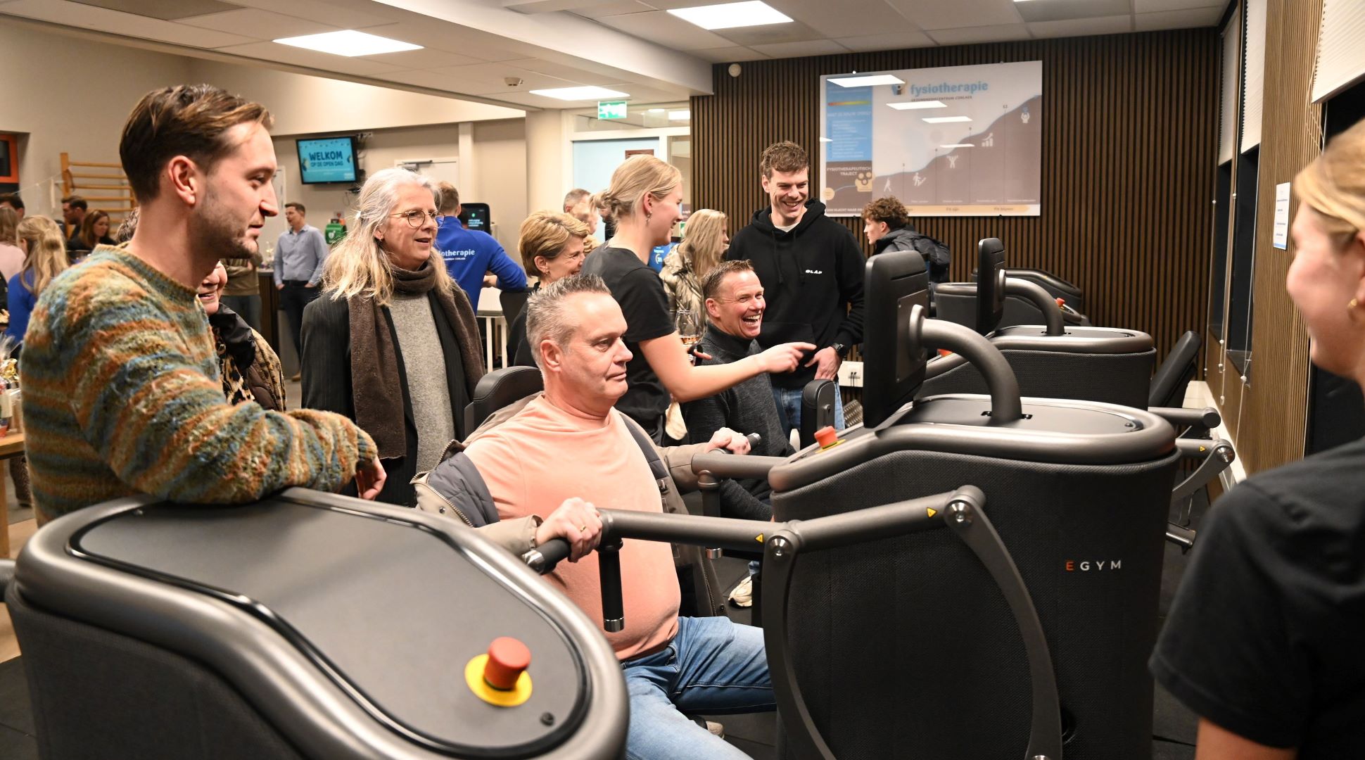 Nieuwe oefenzaal (EGYM) bij fysiotherapiepraktijk Corlaer
