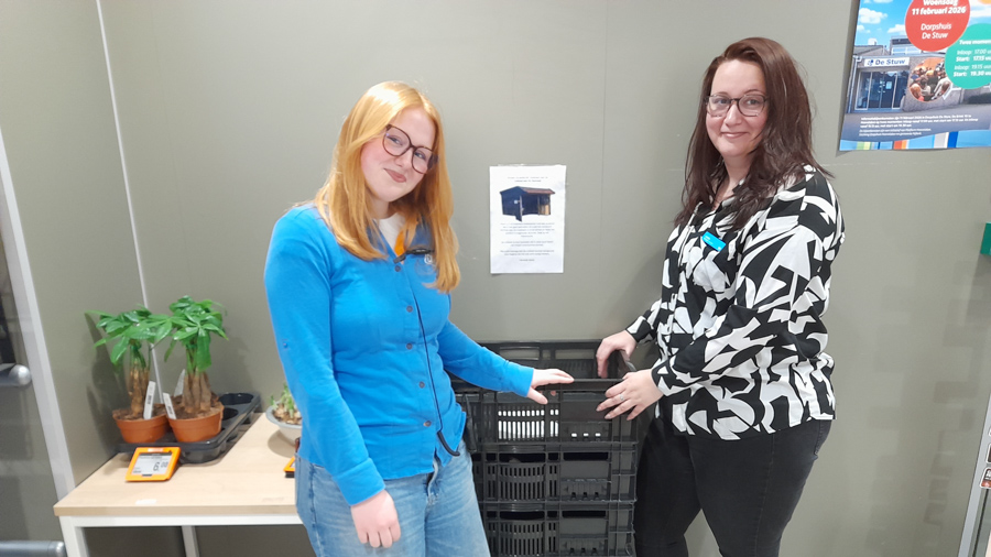 Inwoners worden opgeroepen om gratis AH-kraskaarten te doneren aan ruilkast aan de Veenwal