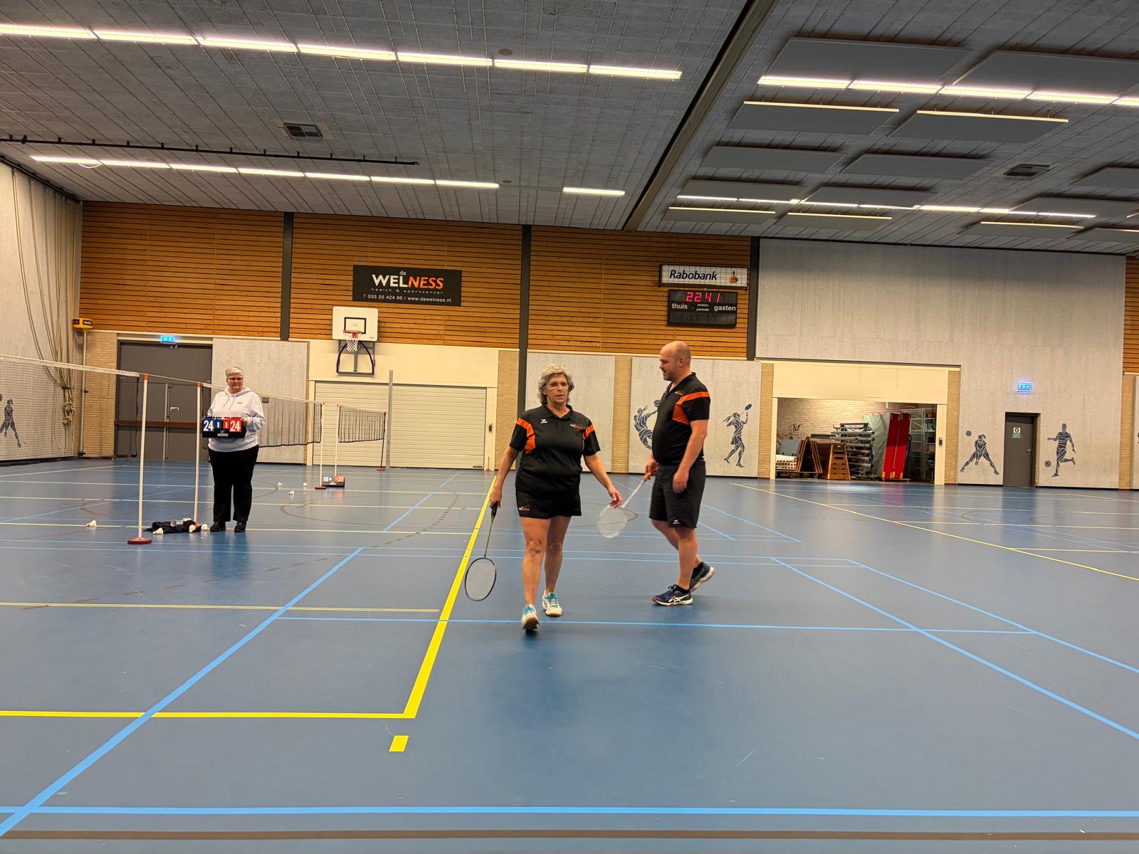 Senioren badmintonners doen goede zaken in bondscompetitie