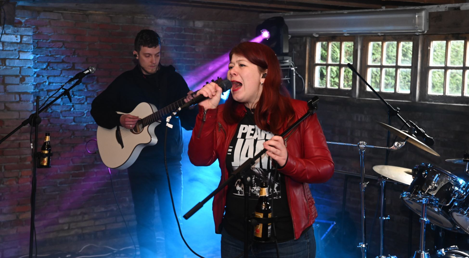 Popsensatie Büchem uit Nijkerk brult longen schor