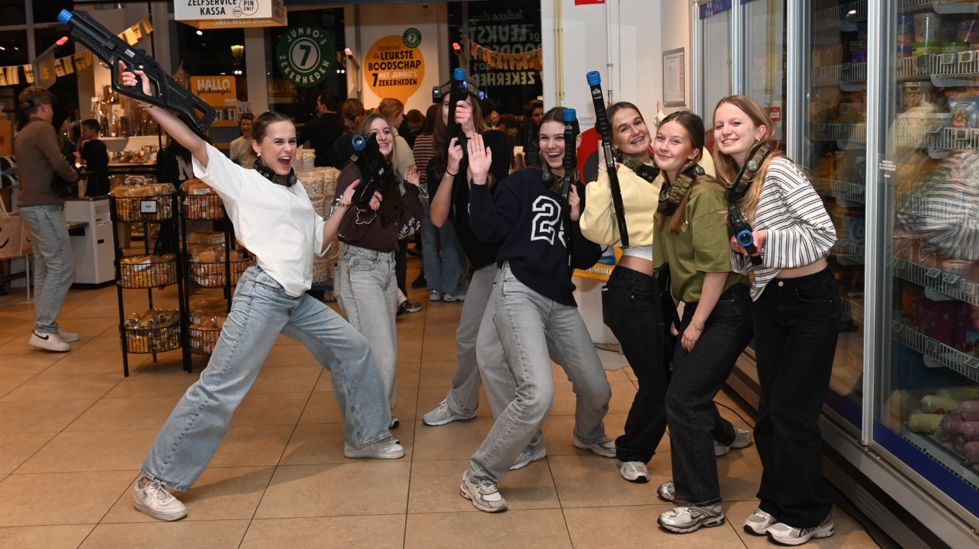 Lasergamen met korfbalvereniging Sparta Nijkerk in Jumbo Veltink