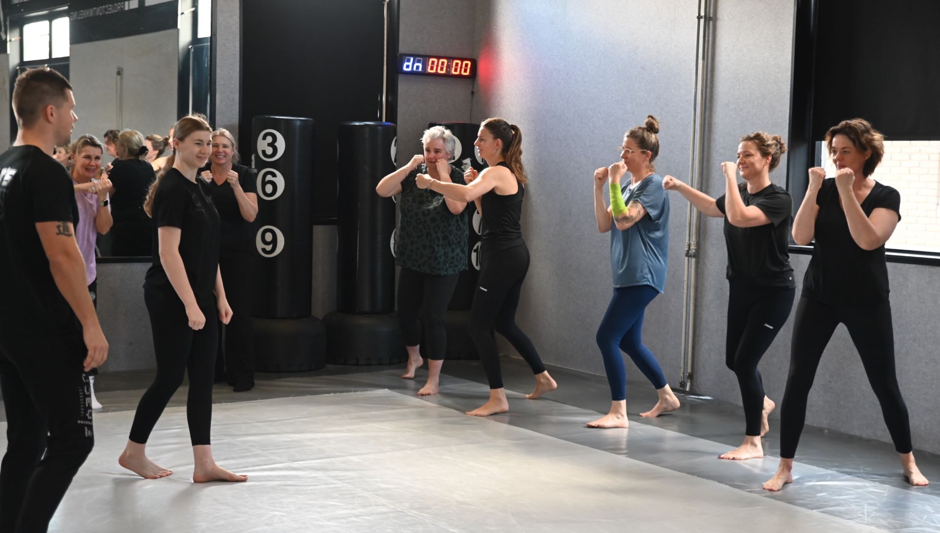 Grote belangstelling voor eerste gratis zelfverdedigingsclinic bij Joey’s Judoschool Nijkerk