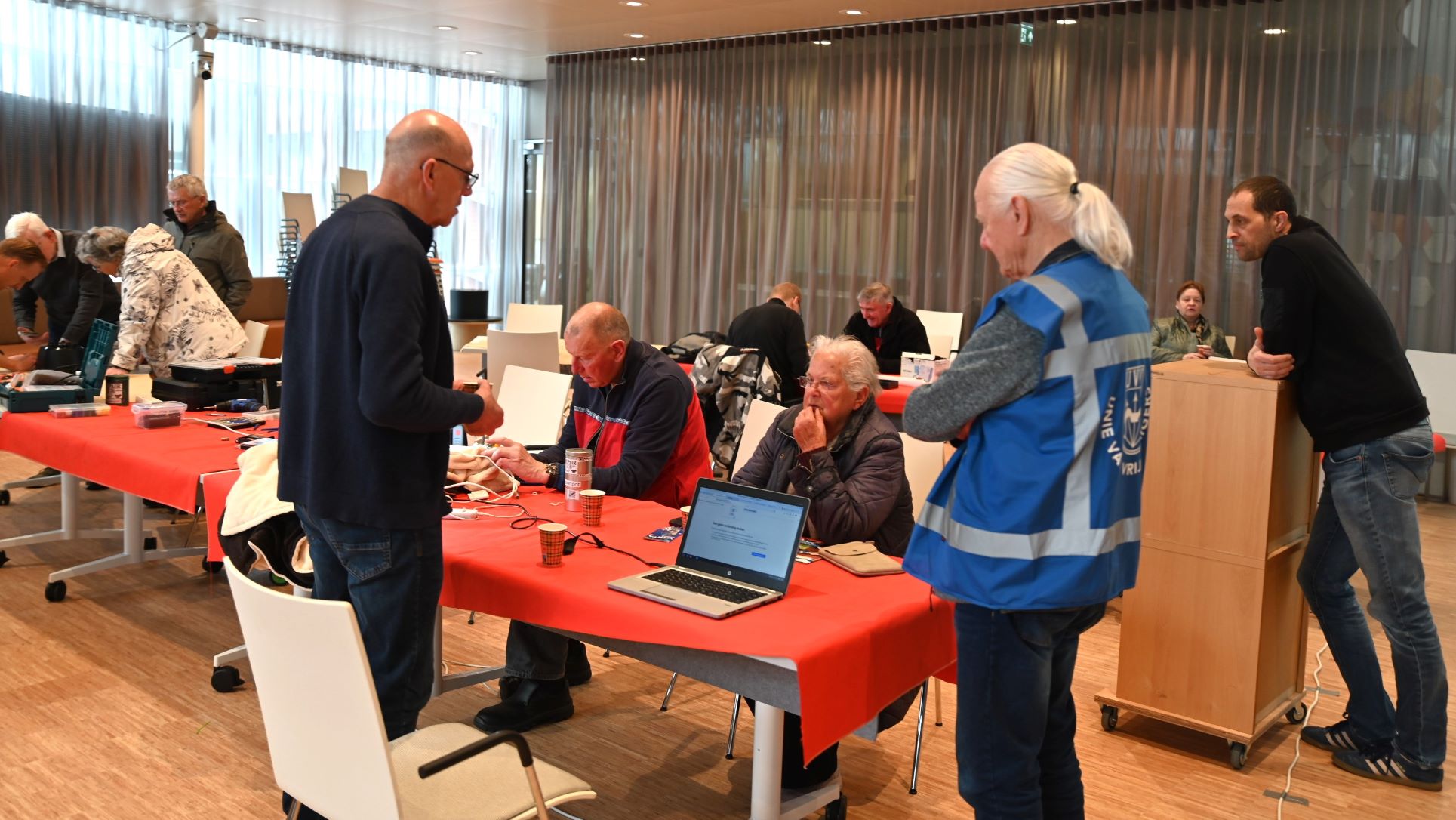 Succesvolle middag in gemeentehuis Nijkerk met Repairclub en UVV Klussendienst