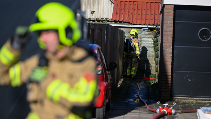 Snelle inzet voorkomt uitbreiding bij brand De Ruyterstraat