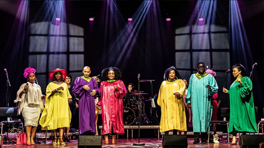 Black Gospelkoor G-Roots met ds. Cynthia Haaswijk in de Vredeskerk