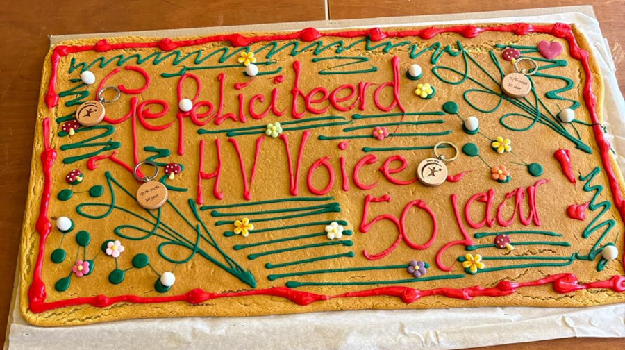 TomFit feliciteert HV Voice met 50-jarig jubileum