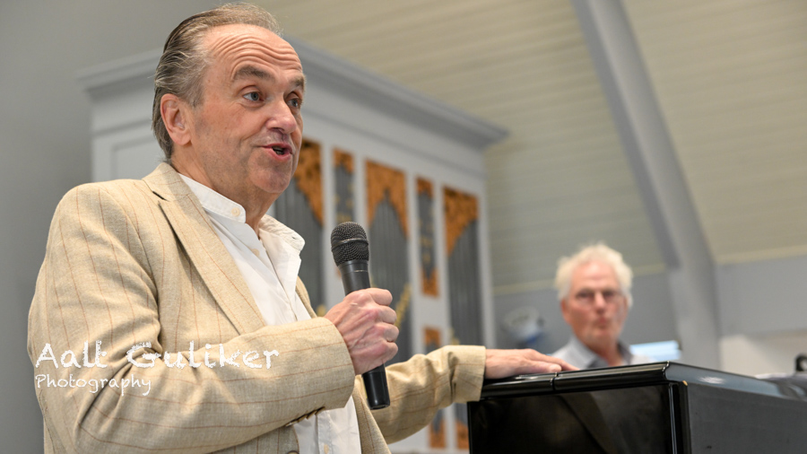 Warm onthaal voor dirigent Martin Mans bij Streekmannenkoor na zwaar ongeval