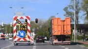 Oprit A1 Hoevelaken afgesloten door slecht wegdek: flinke verkeershinder in dorpskern
