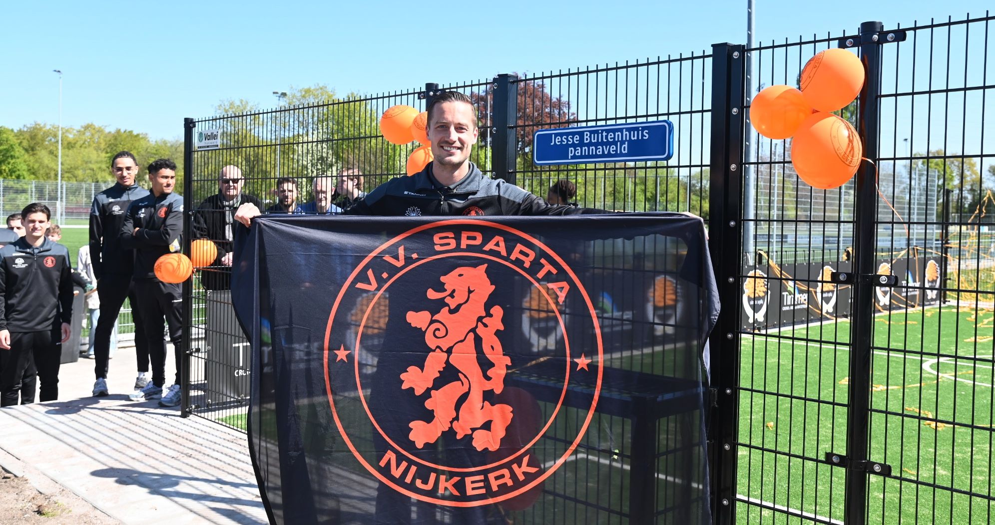 Jesse Buitenhuis krijgt eigen pannaveld bij Sparta Nijkerk