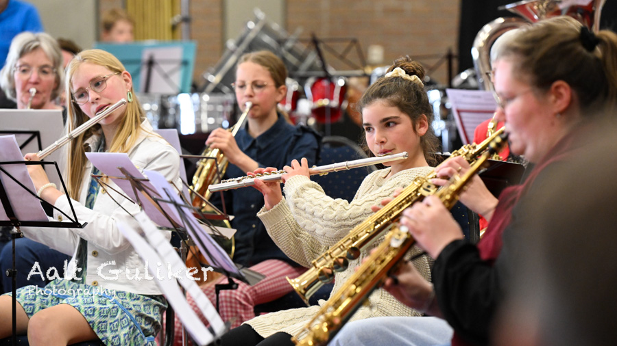 Muzikale opleidingsdag bij NSFC in Nijkerk trekt tientallen deelnemers