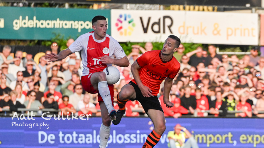 IJsselmeervogels op rozen na overtuigende 0-3 zege op Sparta Nijkerk in streekderby