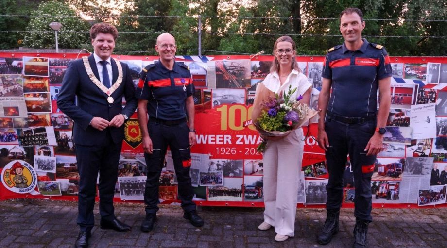 Eeuwfeest en onderscheiding voor brandweer Zwartebroek