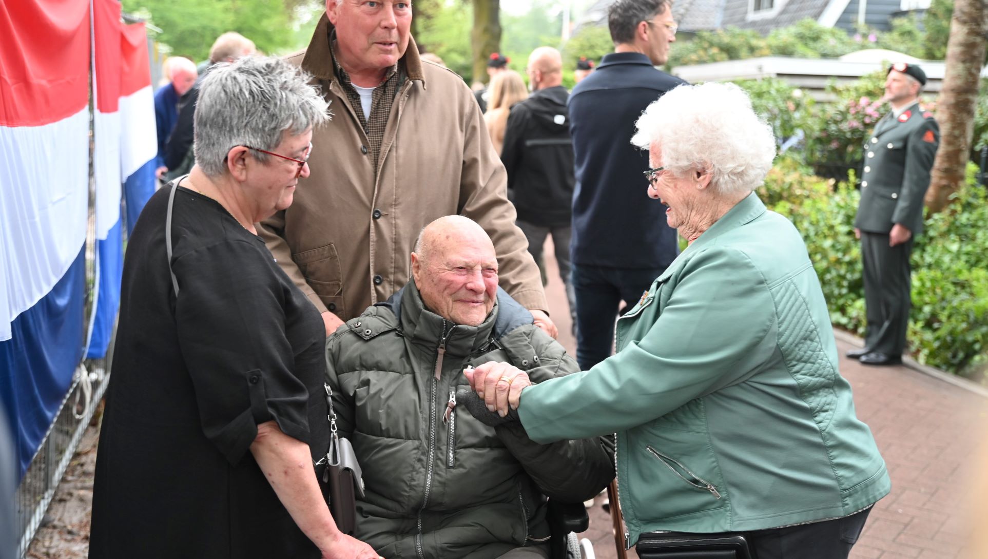 Bijzonder familiemoment maakt aanwezigheid Gijs Laseur bij Dodenherdenking Hoevelaken mogelijk