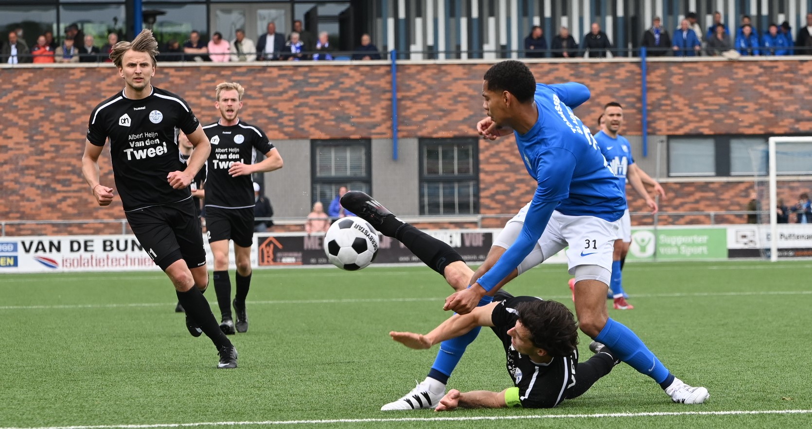 Inspiratieloos Veensche Boys verliest dik van Putten