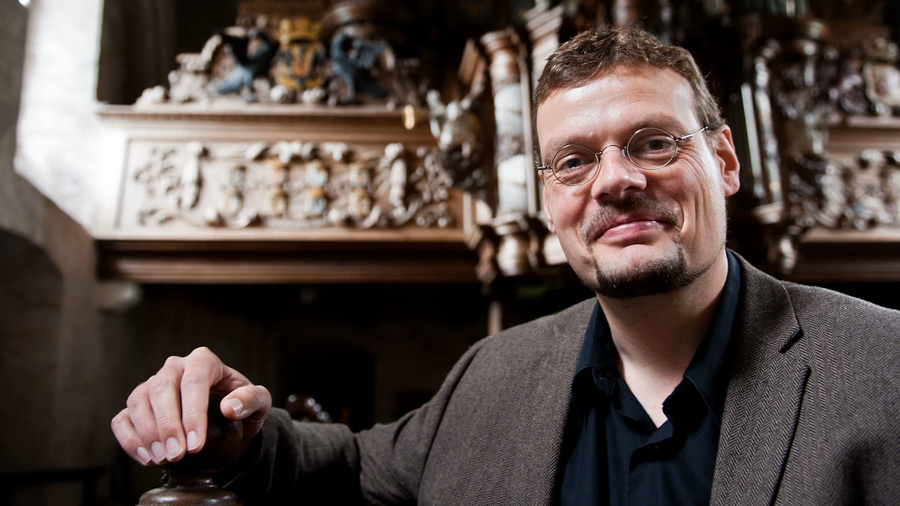Sietze de Vries speelt en improviseert in jubileumserie orgelconcerten Grote Kerk Nijkerk