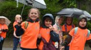 Feestelijke ontknoping Avondvierdaagse Hoevelaken na natte tussenstop