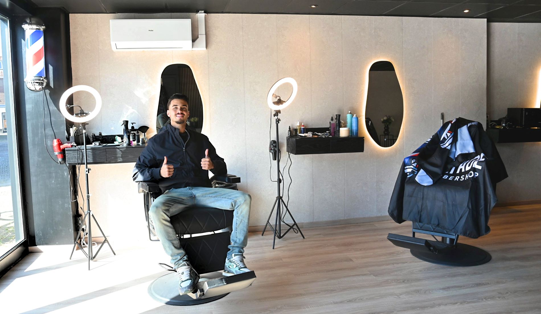 Davis (21) start eigen barbershop in Nijkerk