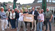 Toneelgroep Het Gebeuren haalt 1.700 euro op voor Stichting Leergeld