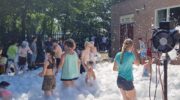 Gratis schuimparty in Nijkerk tijdens zomerse hitte