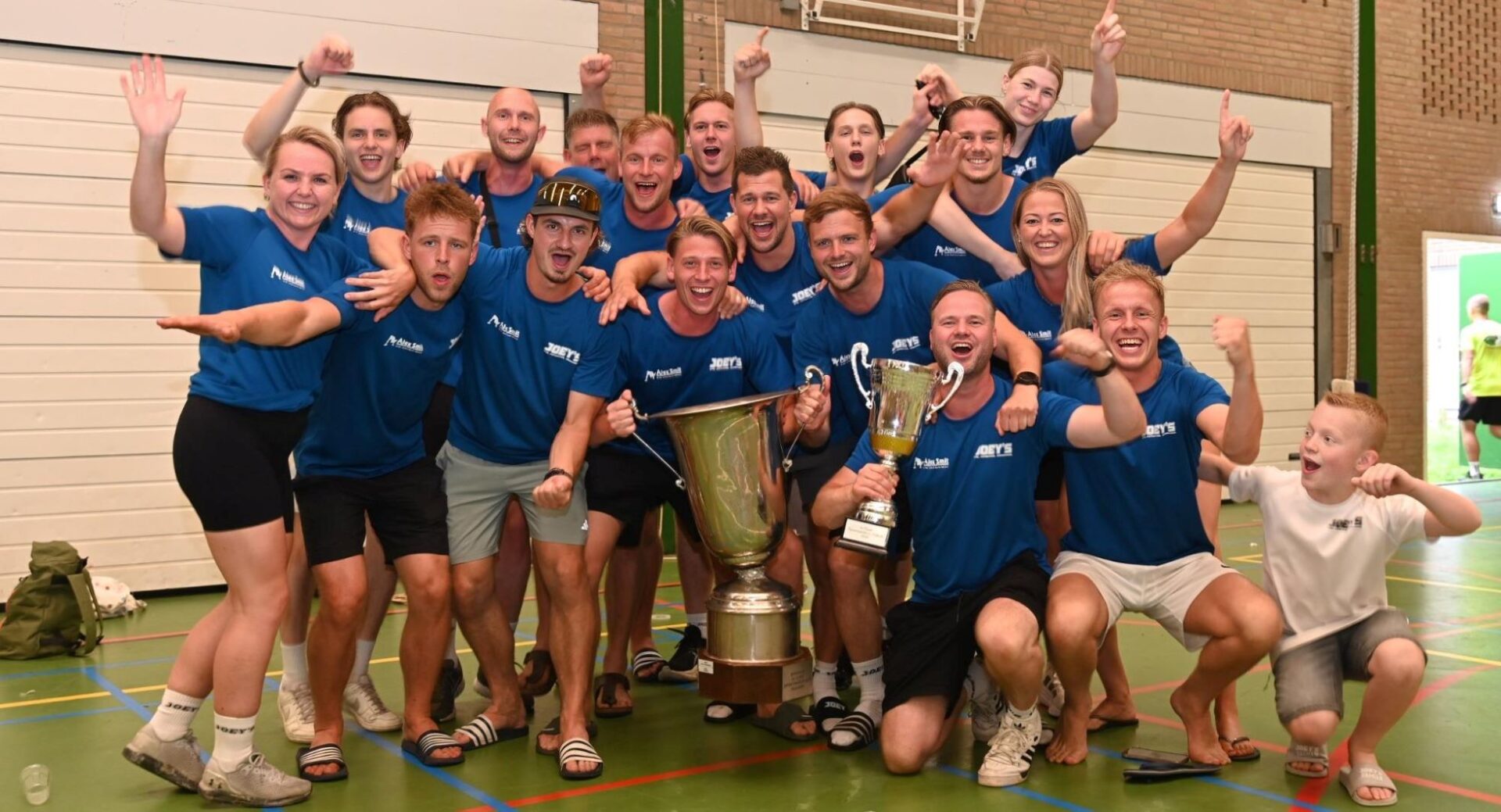 ‘De Onbenullen’ pakken de winst tijdens Sportmarathon Nijkerk 2026