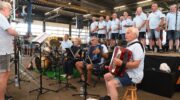 Muzikale start Truckfestijn Nijkerk met Zeemanskoor