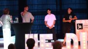 Feest en trotse gezichten: Vmbo-tl leerlingen Corlaer College nemen diploma in ontvangst