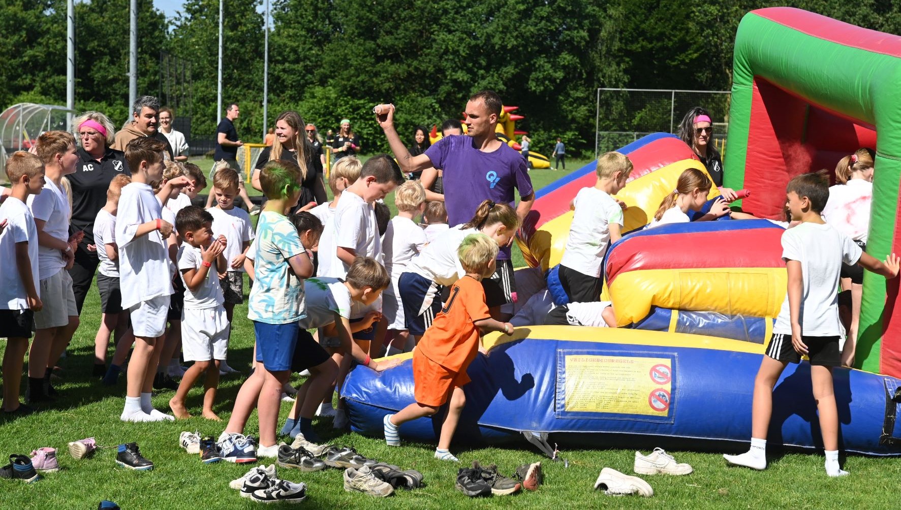 Kleurrijk spektakel met Color Run bij SC Hoevelaken