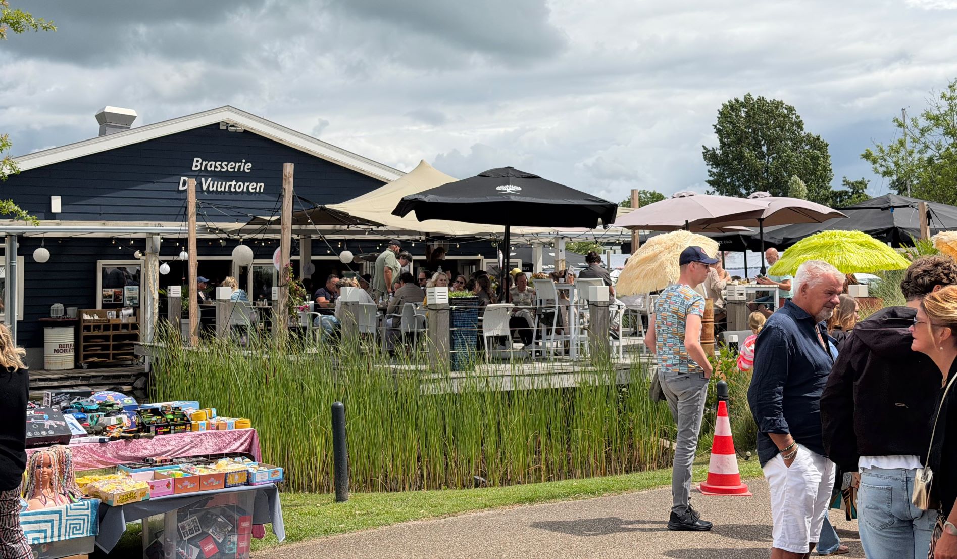 Geslaagde Ibiza Fair zorgt voor zomerse sfeer bij Brasserie De Vuurtoren