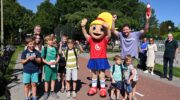 Scholieren Ichthusschool trotseren zware tocht voor schoon drinkwater