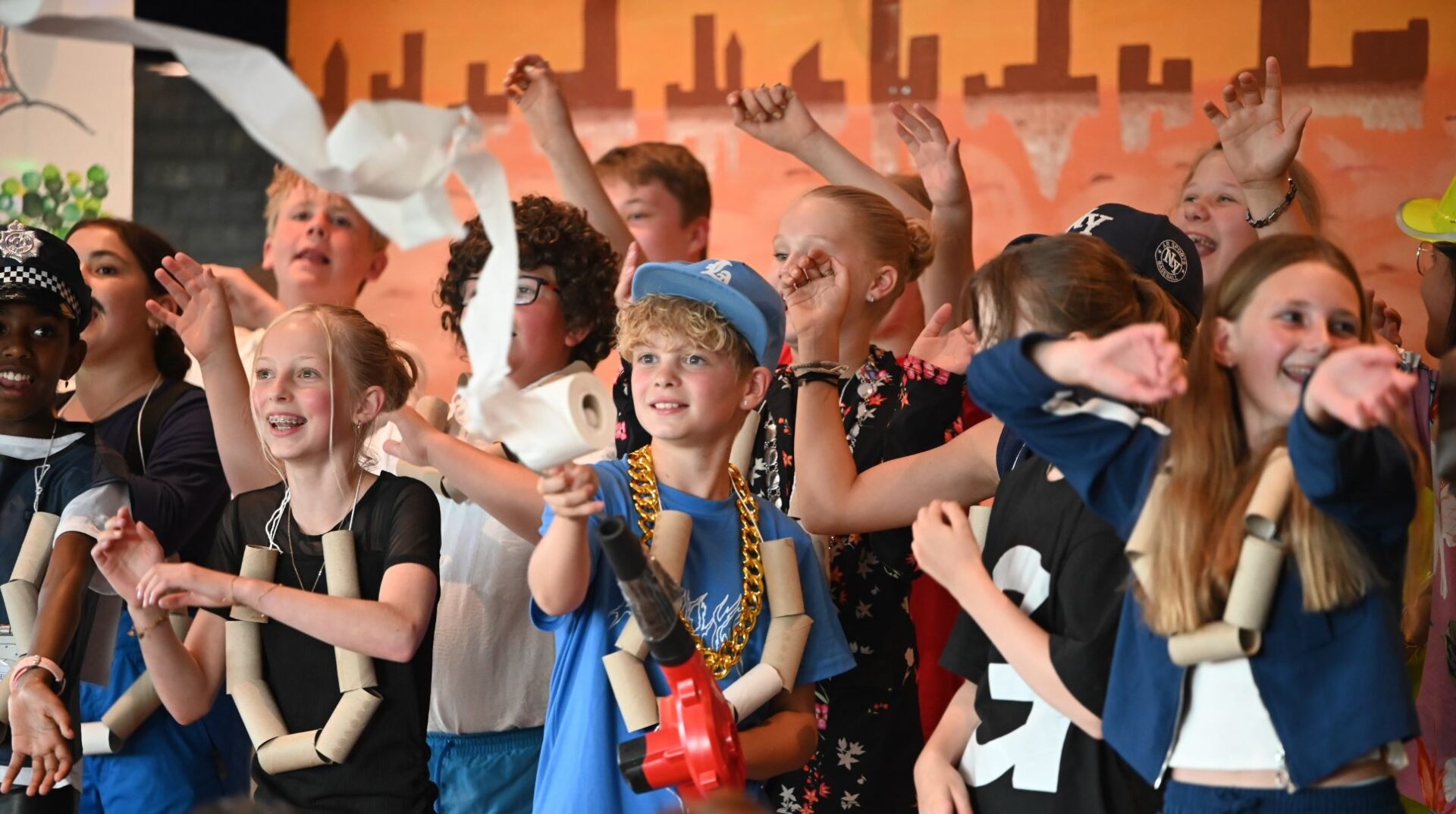 WC-rollen domineren afscheidsmusical van groep 8a De Horizon