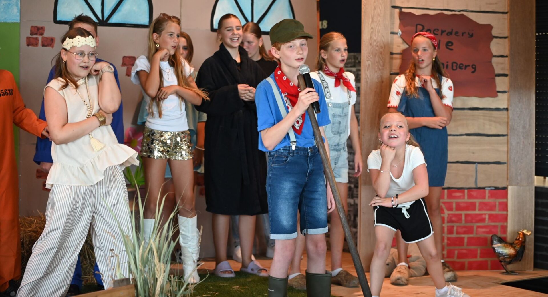 Groep 8b van De Horizon succesvol op de planken met afscheidsmusical