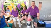 Alsjeblieft, fietsend een smoothie van Philadelphia Nijkerk