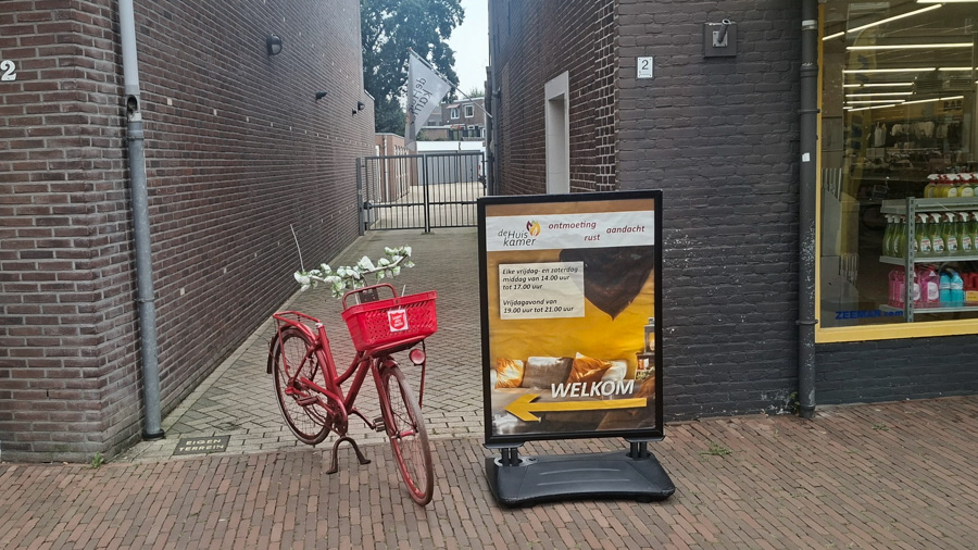 De Huiskamer mét kledingwinkel voortaan vaker open