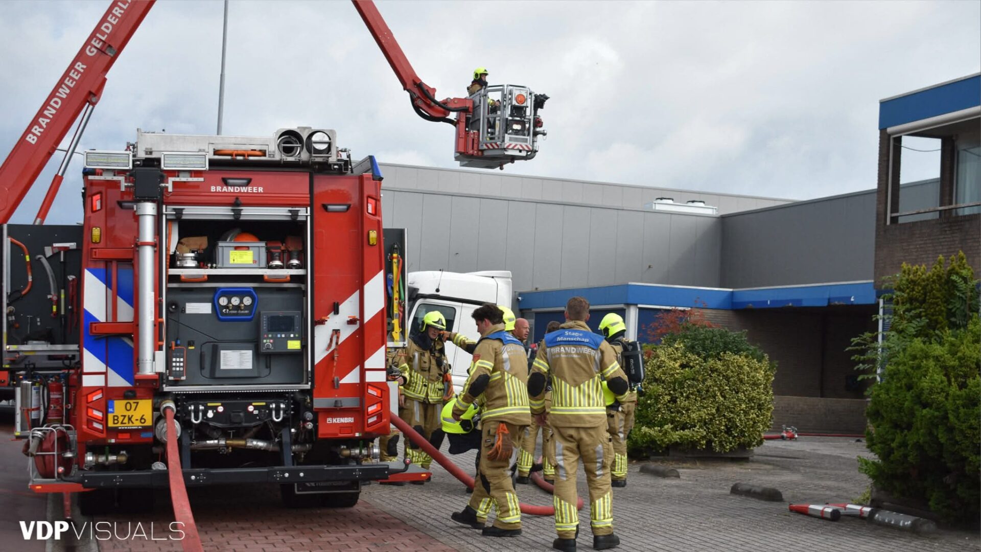 Keukenbrand boven industriegebouw Gezellenstraat in Nijkerk