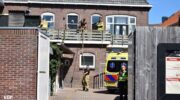 Man gewond na val door asbestdak bij brand aan Wheemplein in Nijkerk