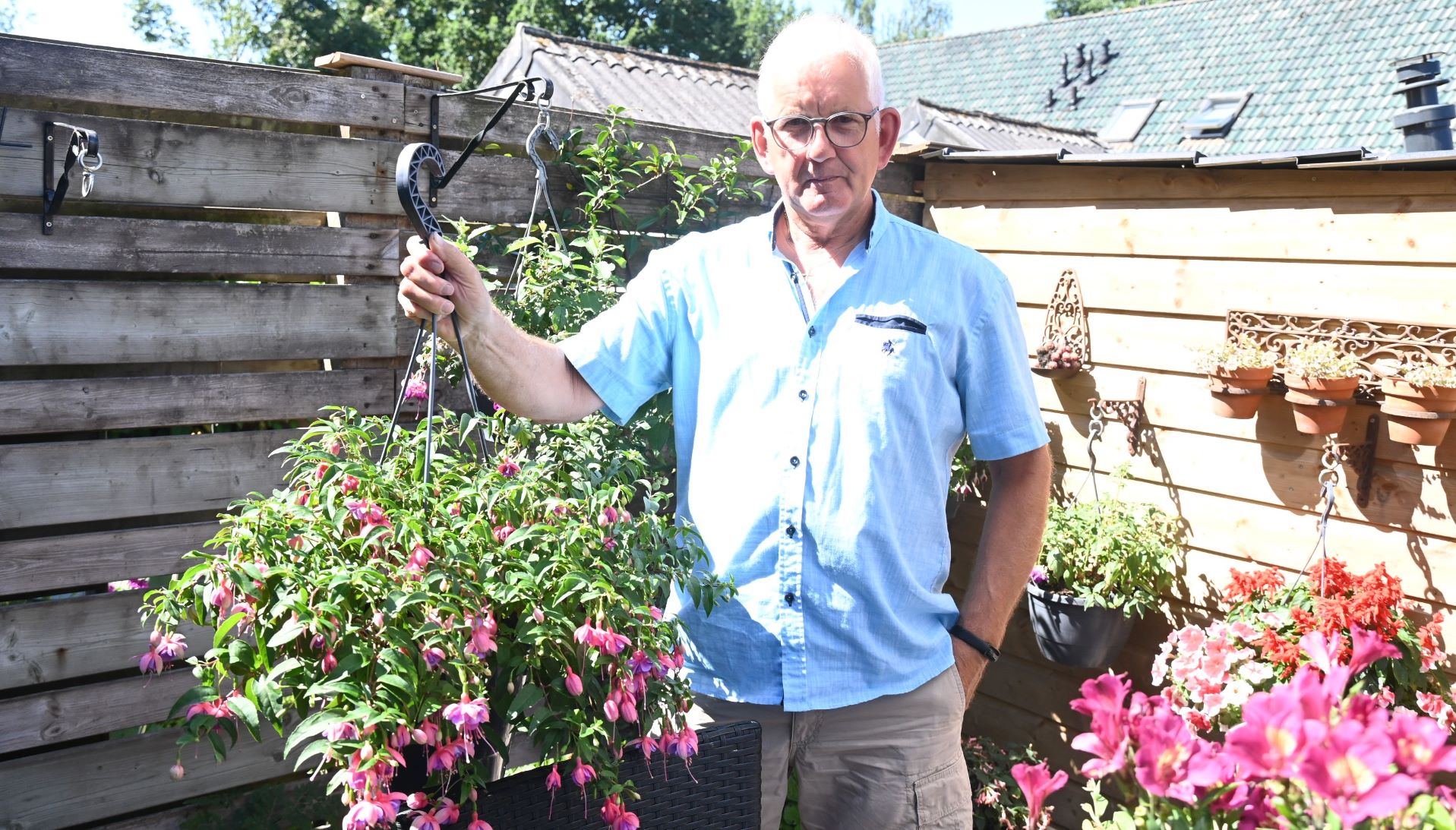 Grote belangstelling voor fuchsiashow Jan Nieuwenburg