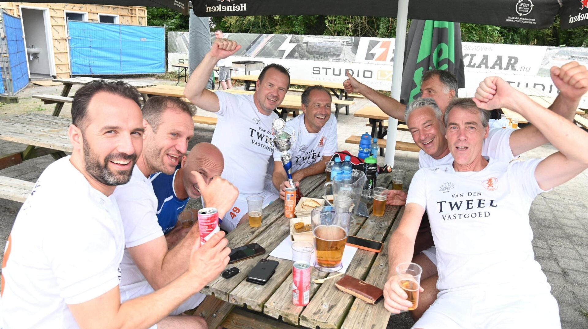 Sparta Nijkerk wint Legends Cup