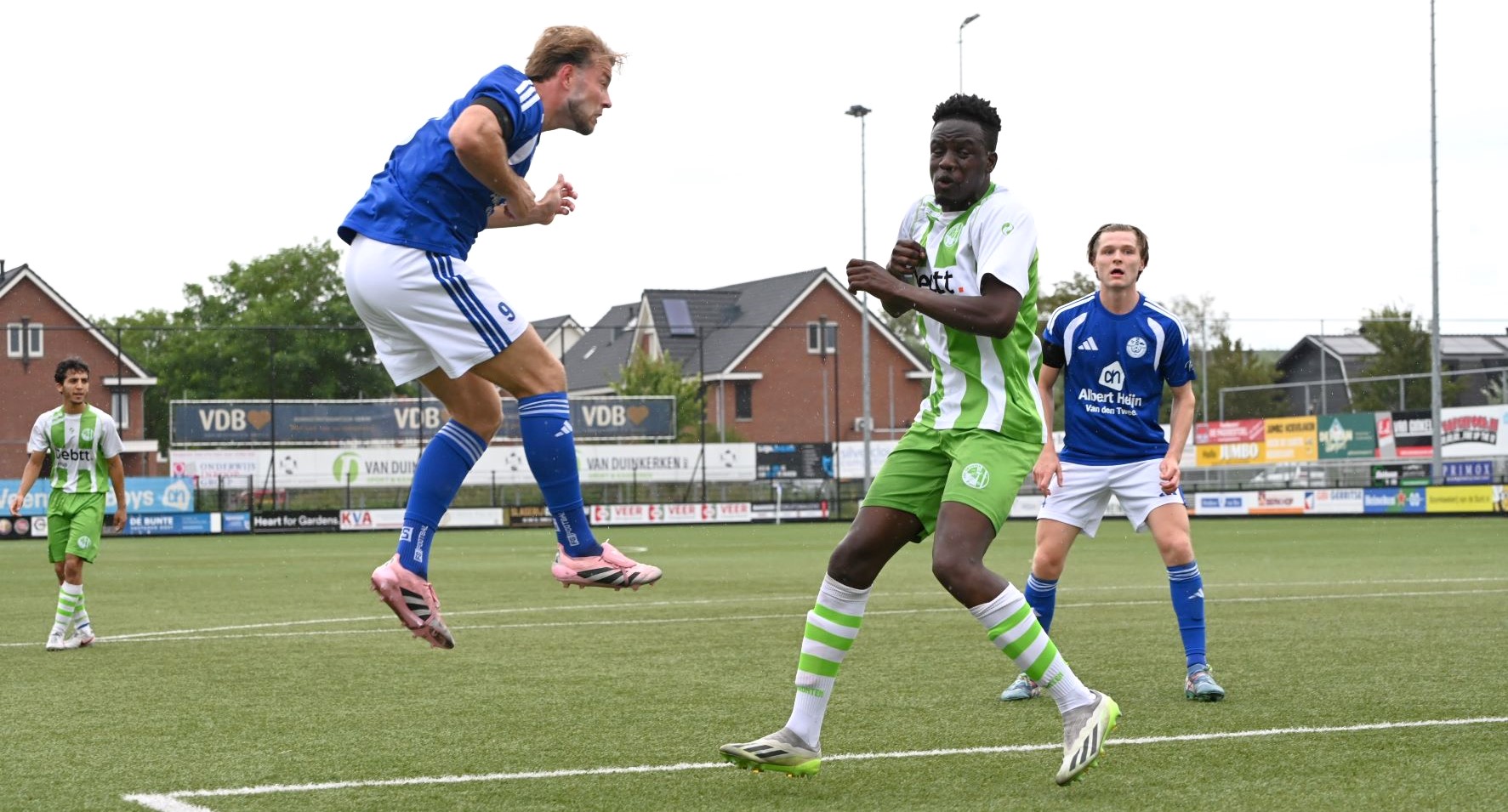 Veensche Boys en Dronten delen de punten na spektakelstuk
