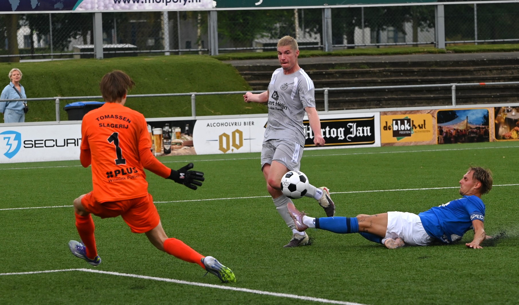 Veensche Boys met lege handen in Putten