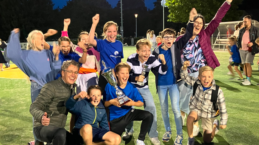 Willem Farelschool opnieuw grote winnaar schoolkorfbaltoernooi