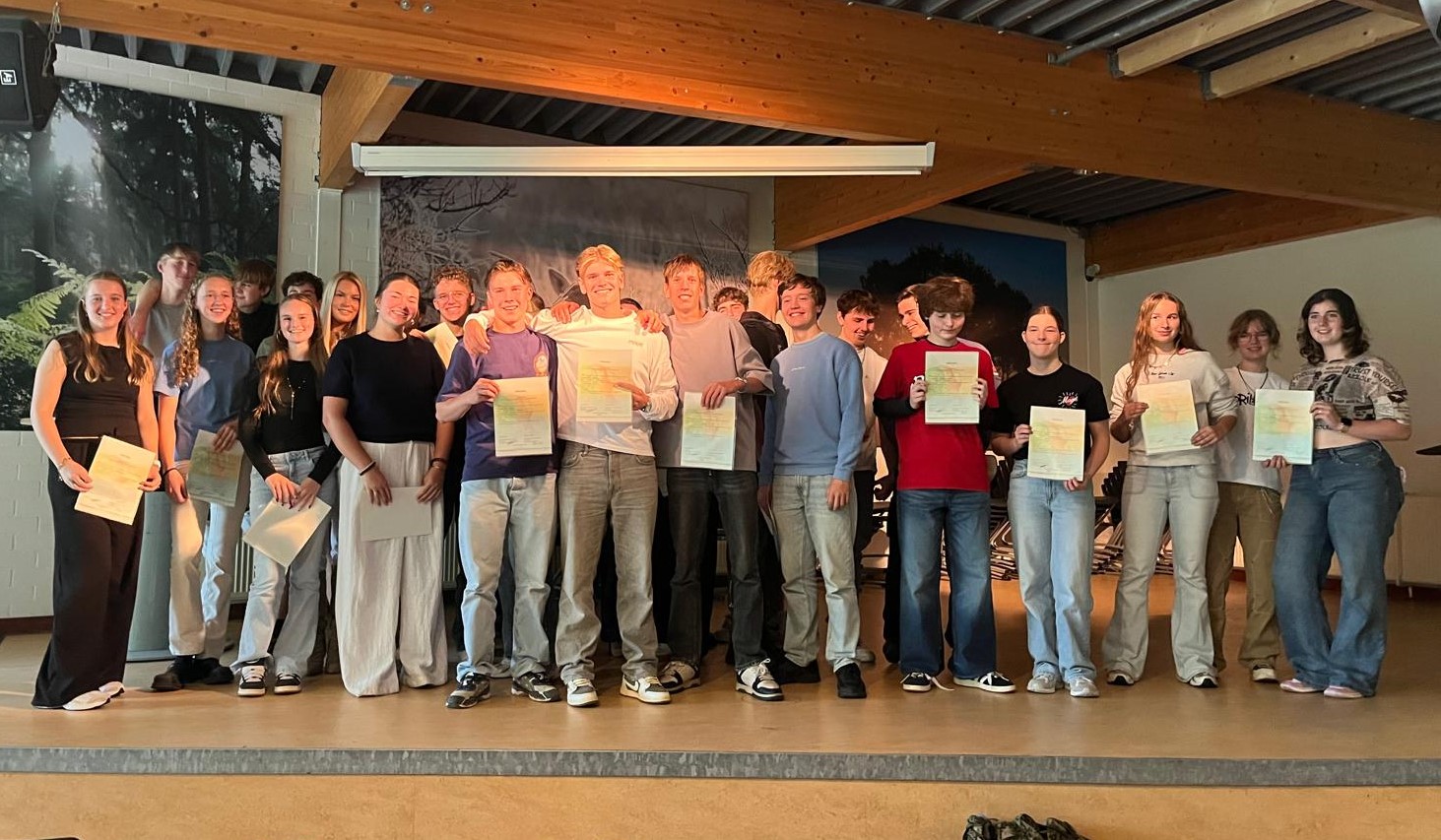 Feestelijk moment bij Aeres VMBO in Nijkerk: 32 leerlingen ontvangen hun TL-diploma